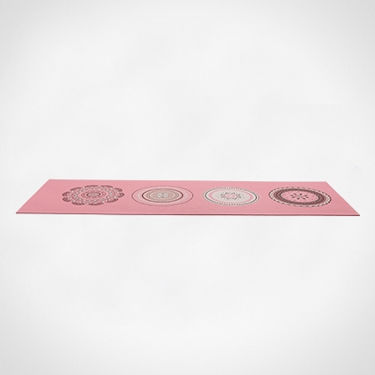 Foldable travel mat